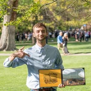 Meet your Posher, Zach